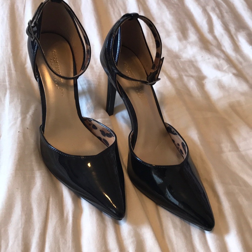 Christian Siriano black heels